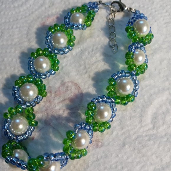 Handmade Jewelry - Seed bead and Pearl Bracelet